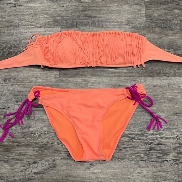 Hula Honey NWOT fringe bikini set - M - Picture 1 of 4